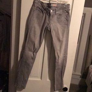 Light gray Levi’s denim